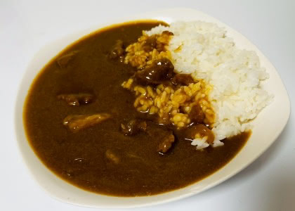 あいちゃん（カレー、串焼き、冷やしフルーツ）