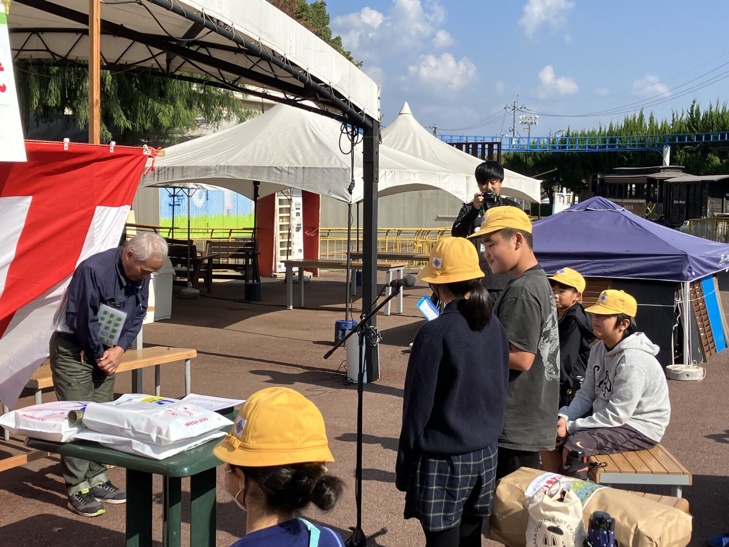 令和７年度ひまわりの種贈呈式を行いました